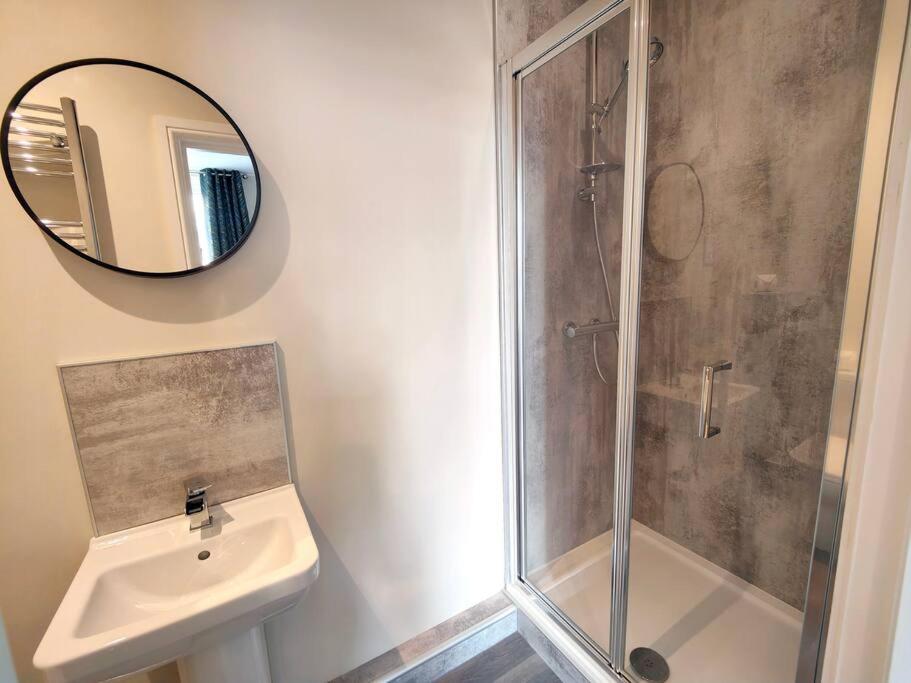 Carvetii - Anne House Room 1 - Dbl Bed Ground Floor En-Suite Carlisle  Exterior foto